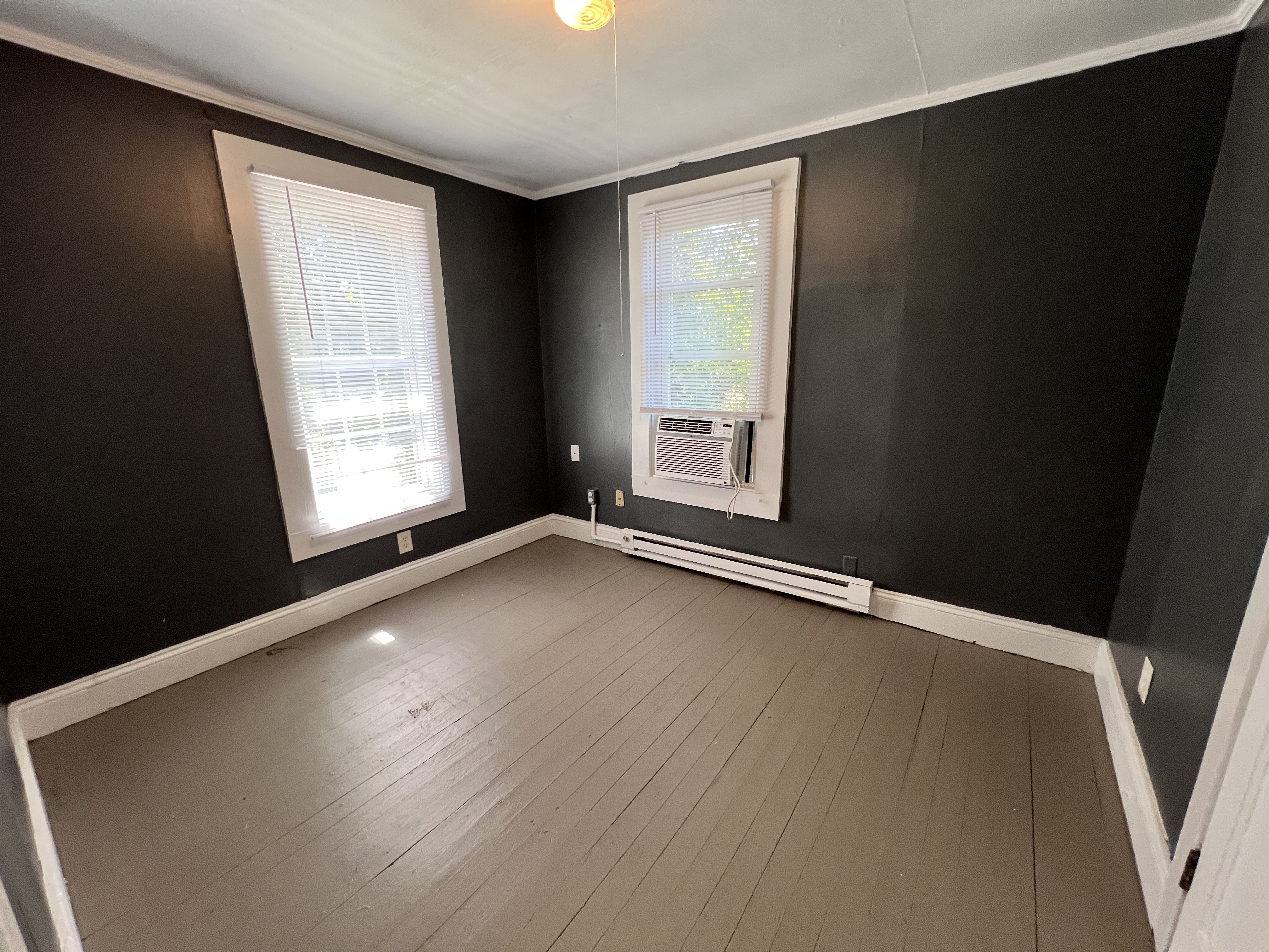 504 Stadiem Dr... Offered by VFMR