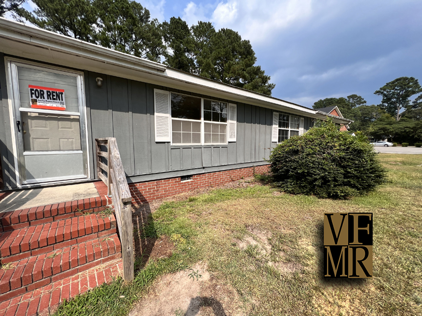 595A Cannon St., Grifton by VFMR